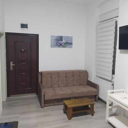 Lotus House Apartment Zrenjanin Ngoại thất bức ảnh