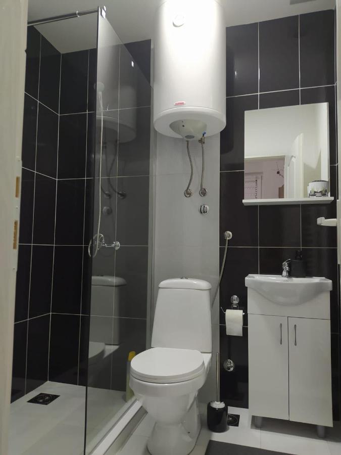 Lotus House Apartment Zrenjanin Ngoại thất bức ảnh