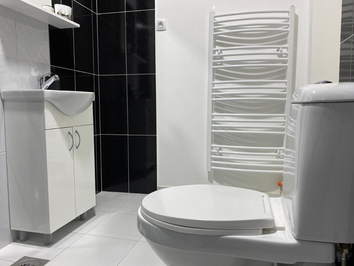 Lotus House Apartment Zrenjanin Ngoại thất bức ảnh