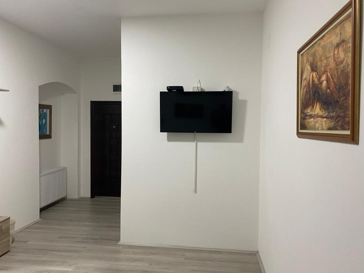 Lotus House Apartment Zrenjanin Ngoại thất bức ảnh