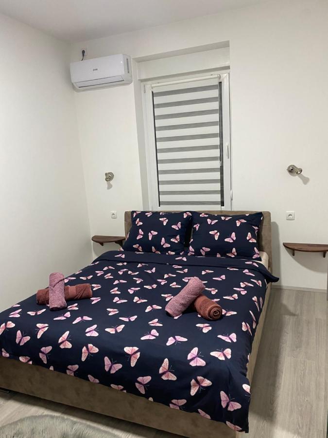 Lotus House Apartment Zrenjanin Ngoại thất bức ảnh