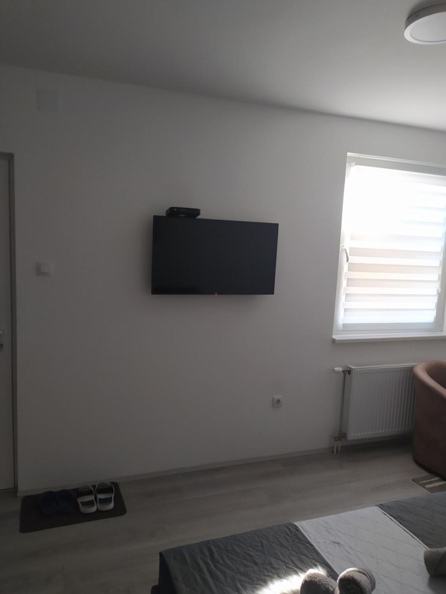 Lotus House Apartment Zrenjanin Ngoại thất bức ảnh